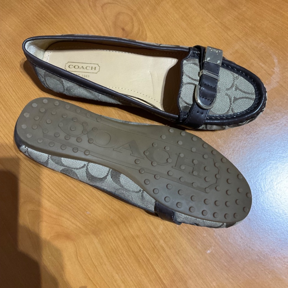 Coach Flats Size 7 - Picture 3 of 4